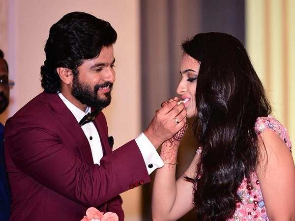 Neeraj Madhav's dreamy wedding reception photos | Malayalam Movie News ...