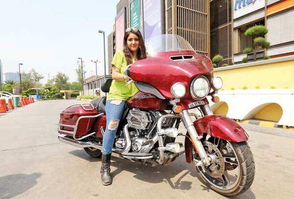 P1-NT-Women-Bike-Rider-IMG_5529