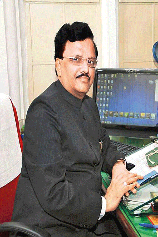 Dr Rajpal Shripat Hande
