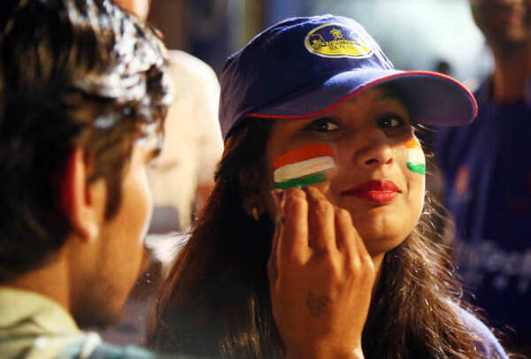 Poorva Soni got her face painted on the spo