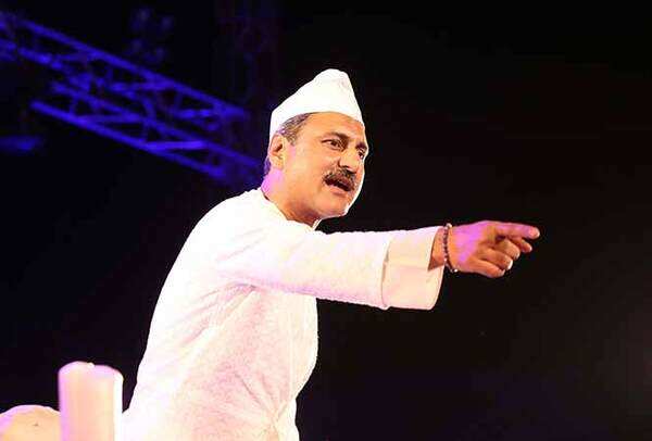 39Mahmood-Farooqui