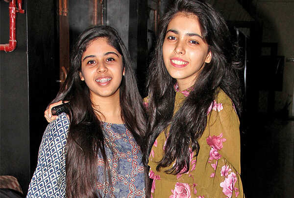 Ashita Kapoor (L) and Tanya Chauhan  (BCCL/ Aditya Yadav)
