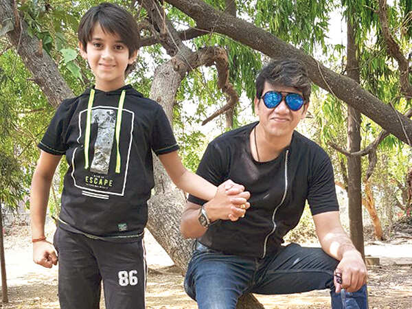 Ayaan Zubair Rahmani with his father Zubair Rahmani