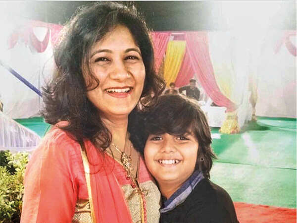 Uzair Basar with his mother Shamim Basar