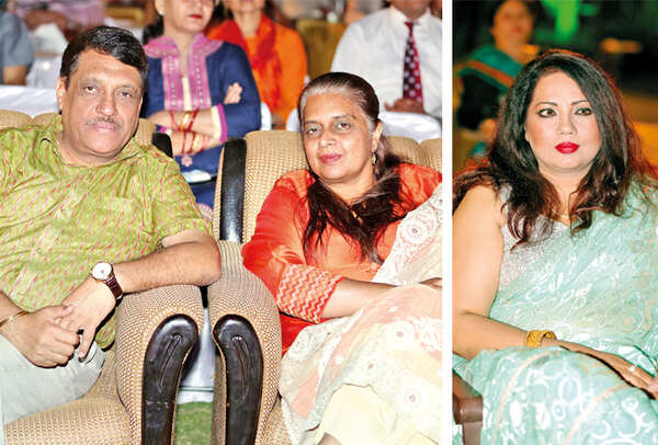 Parminder and Loveleen (R) Poonam (BCCL/ Aditya Yadav)
