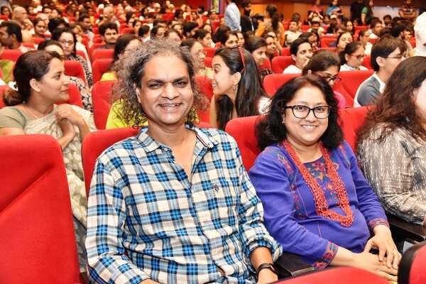 Raju_Sutar_and_Vaishali_Oak