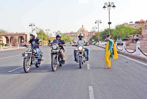 bikers2-(2)