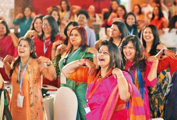 IMG_7946-After-the-djembe-workshop,-the-members-of-GurgaonMoms-exercised-a-bit-to-relax-their-arms