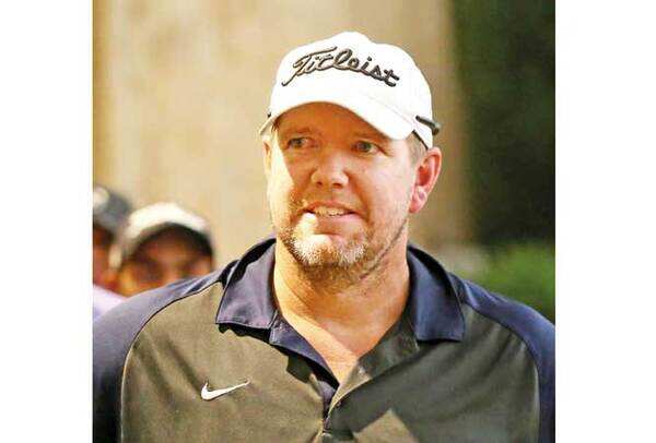 41-James-Hopes,-bowling-coach