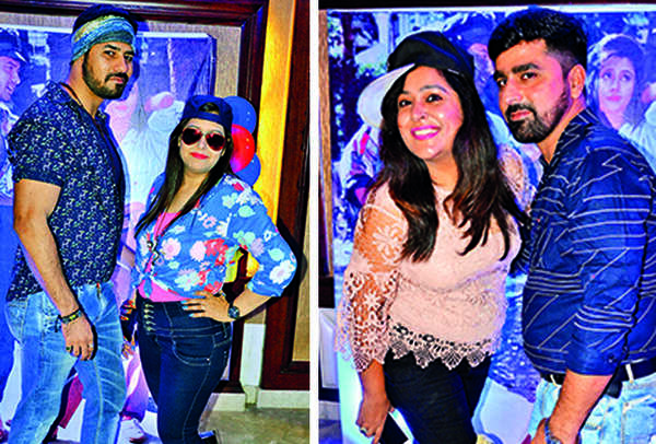 (L) Mohit and Trisha (R) Reshma and Kishore (BCCL/ IB Singh)