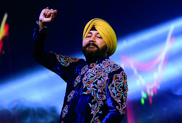 Discover The New Punjabi Music Video For 'Halla Gulla' Sung By Harf ...