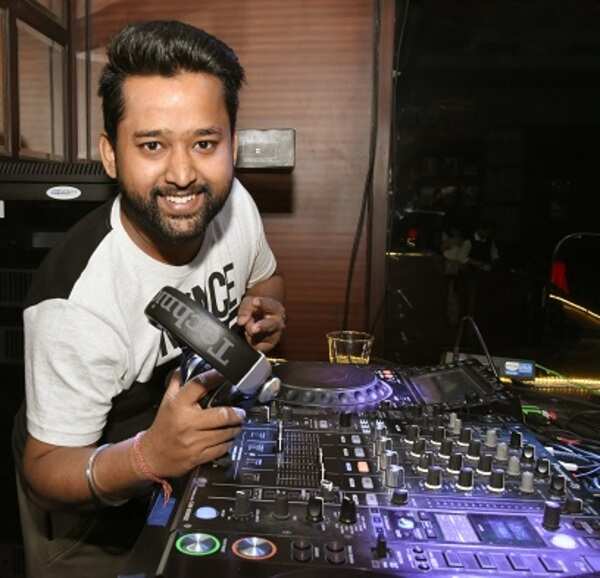 Dj Cas (7)