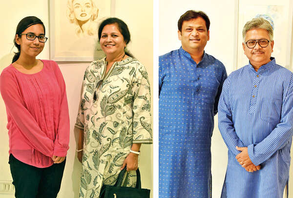 Zoya Shaikh and Ujwala Godbole (R) Anurag Didwani and Anil Risal Singh (BCCL/ Vishnu Jaiswal)