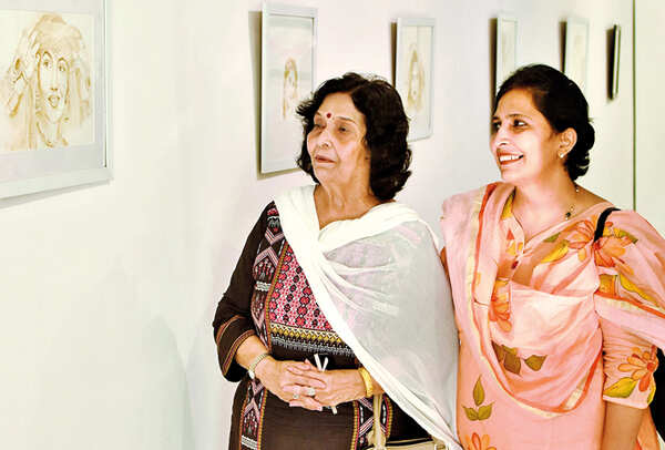 Aruna (L) and Vanita Yadav  (BCCL/ Vishnu Jaiswal)