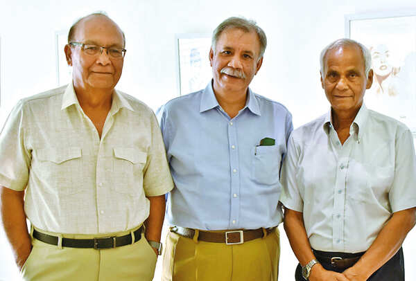 (L-R) Dr Irshad Ali, Anwar Rizvi and Capt SM Ali Ameer (BCCL/ Vishnu Jaiswal)