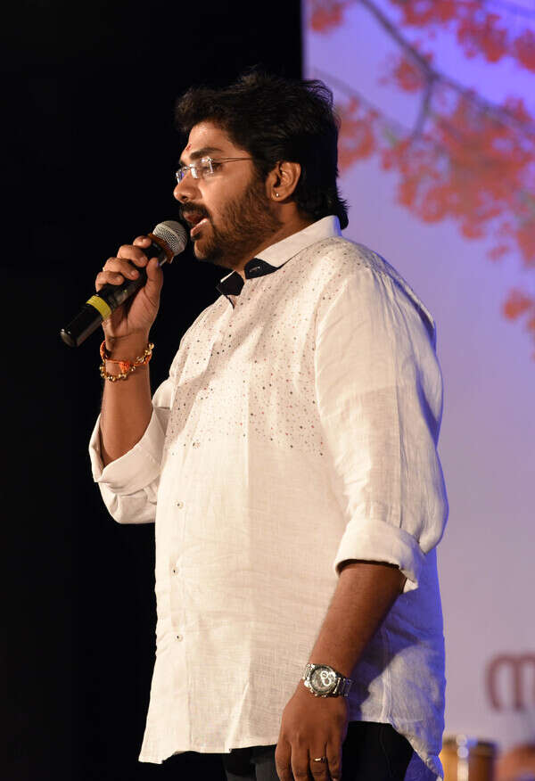 Ravishanker (1)