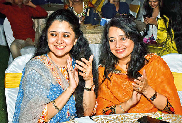 Rashmi (L) and Shilpi (BCCL/ Vishnu Jaiswal)