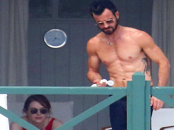 rs_634x1024-180531090331-634-Emma-Stone-Justin-Theroux-JR-053118