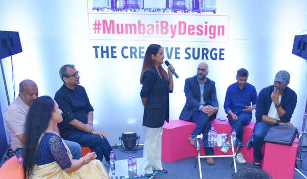 Panel discussion pic_mum