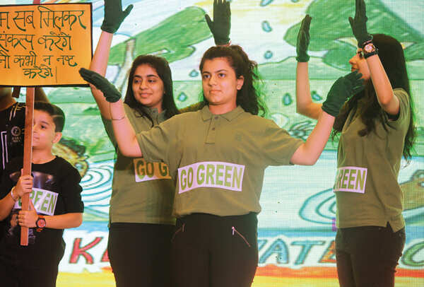 Sneh, Ayushi and Samridhi (BCCL/ Arvind Kumar)