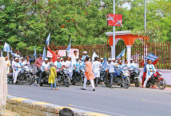 The Lucknow leg of the film’s shooting began at the Indira Gandhi Pratishthan on Wednesday with a scene of a protest being canned by local actors