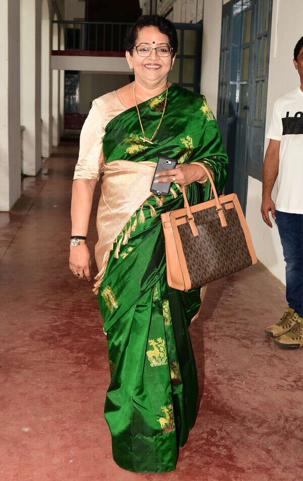 Mallika sukumaran 02