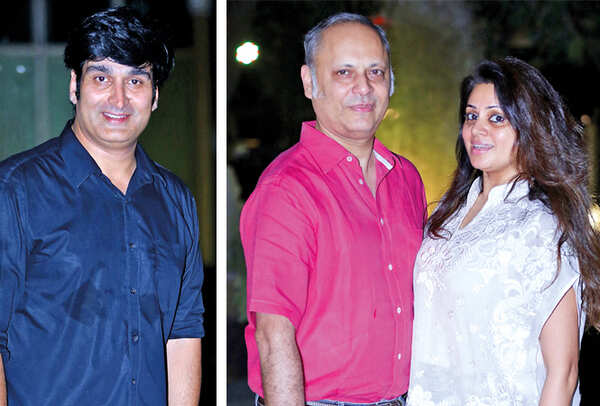 (L) Rajesh Tandon (R) Samarth Narayan and Anju (BCCL/ Aditya Yadav)