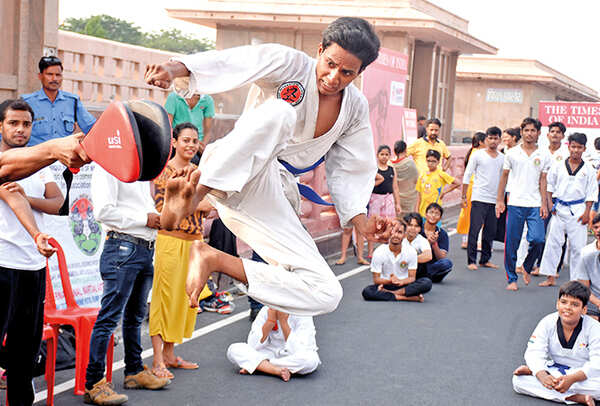 Getting a kick out of Karate: Amit Bharti (BCCL/ Aditya Yadav)