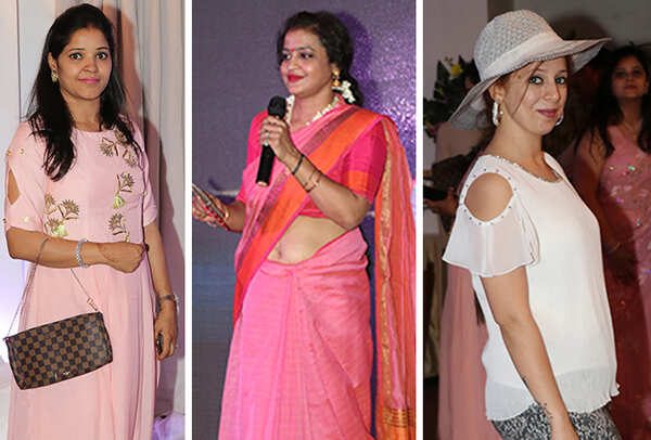 (L) Nitya Poddar (C) Poonam (R) Riya Kishnani (BCCL/ Unmesh Pandey)