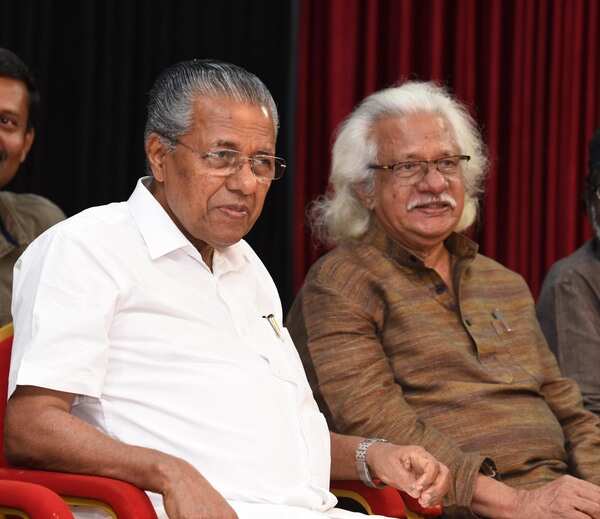 Pinarayi Vijayan, Adoor Gopalakrishnan