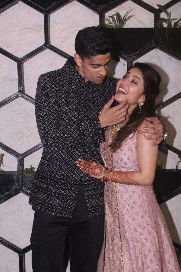 Pics: Shweta Tripathi And Chaitanya Sharma’s Adorable Pose At Pre ...