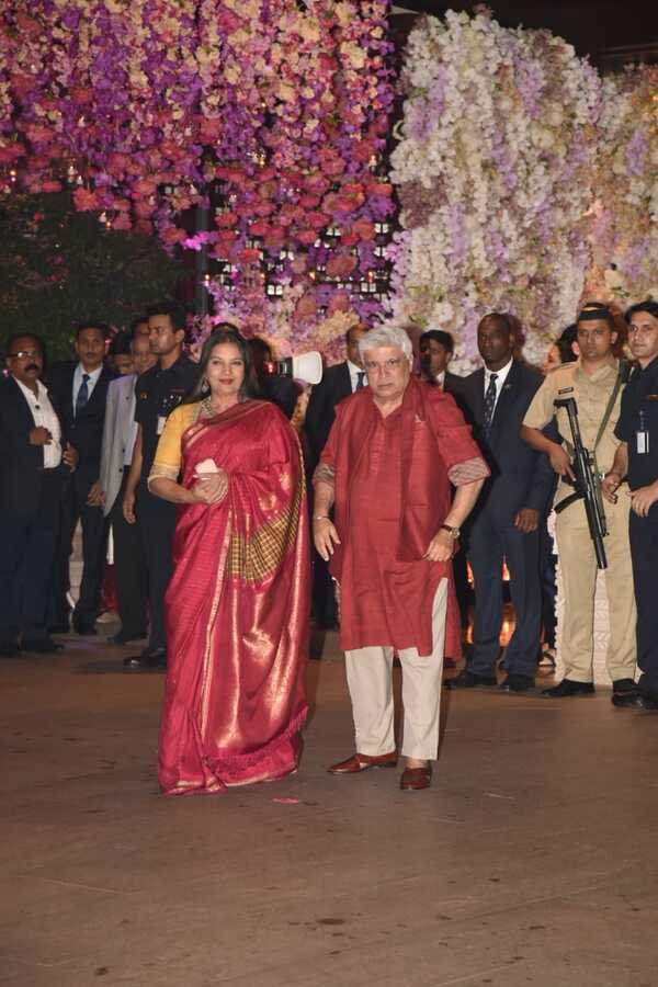 Akash Ambani engagement pictures