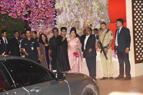 Akash Ambani engagement pictures