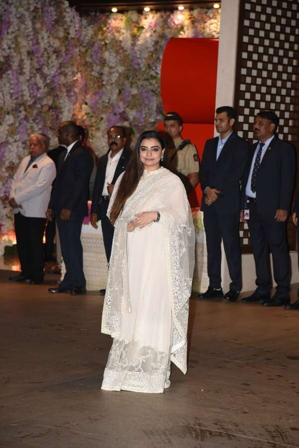 Akash Ambani-Shloka Mehta engagement pictures