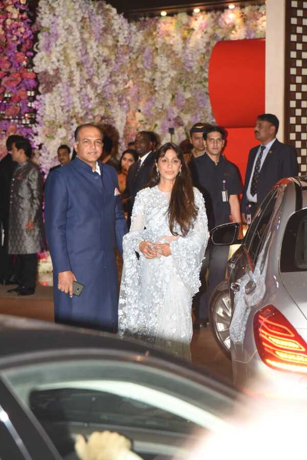 Akash Ambani engagement pictures