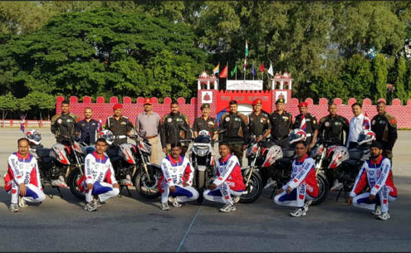 Shet Ashw: Bengaluru army cops ride to Kargil to celebrate Vijay Diwas ...