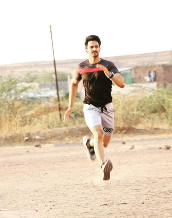 Screenshot_2018-07-03 B H U S H A N P R A D H A N on Instagram “RUN RUN RUN Re Raya Kar Dhava ”