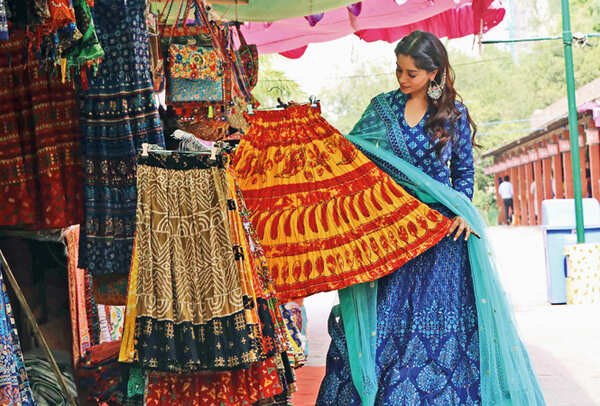Dipika picked up some colourful skirts