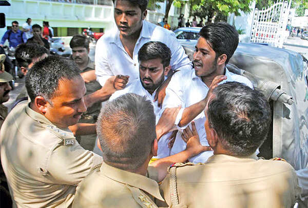 Youngsters who created ruckus on LU campus were arrested by the police (BCCL/ Aditya Yadav)
