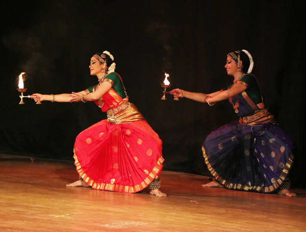 Bharatanatyam dance in Chennai - Bharata natyam Bh | Indian classical  dancer, Indian classical dance, Bharatanatyam poses