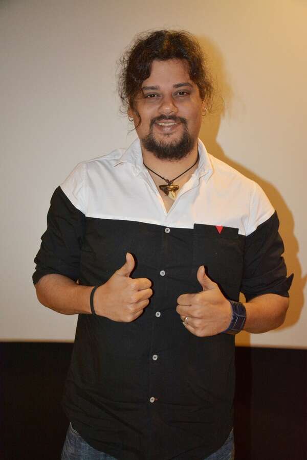 Akshay Hariharan - Solo