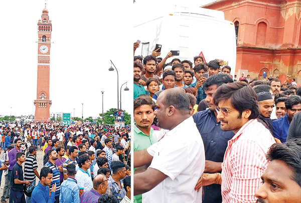 Ali Fazal was mobbed by Lucknowites at the shooting location of 'Prassthanam' at the Clock Tower in Chowk, on Saturday (BCCL/ Aditya Yadav)