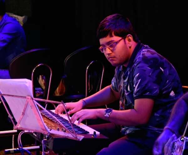 Abhishek Chakraborty (1)