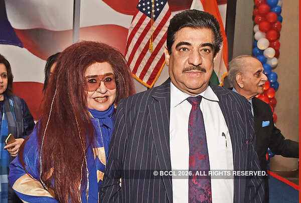 Shahnaz-Husain-with-her-husband-RK-Puri