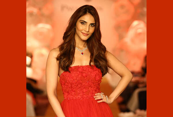 Vaani-Kapoor