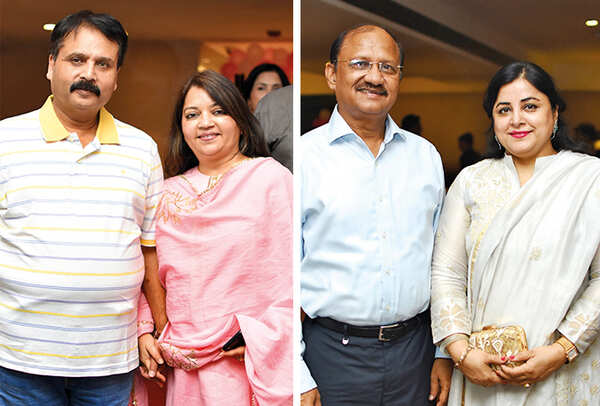 (L) Mahesh and Sangita (R) Shahabuddin and Farzana (BCCL/ Farhan Ahmad Siddiqui)