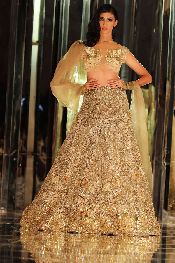 Manish malhotra lehengas 2018 hotsell