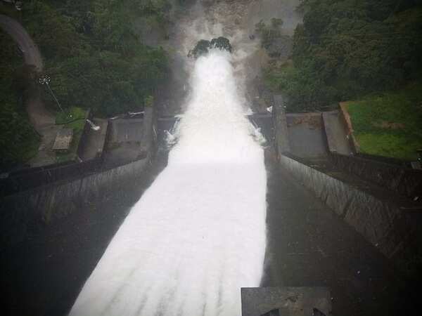 IDUKKI DAM1