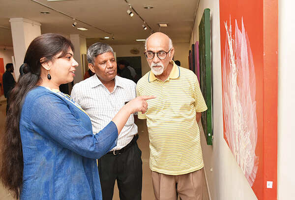 (L-R) Dr Nidhi Singh, Dr Shobh Nath and Pradeep Shukla  (BCCL/ Vishnu Jaiswal)