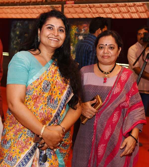 Yamini, Anitha Mohan